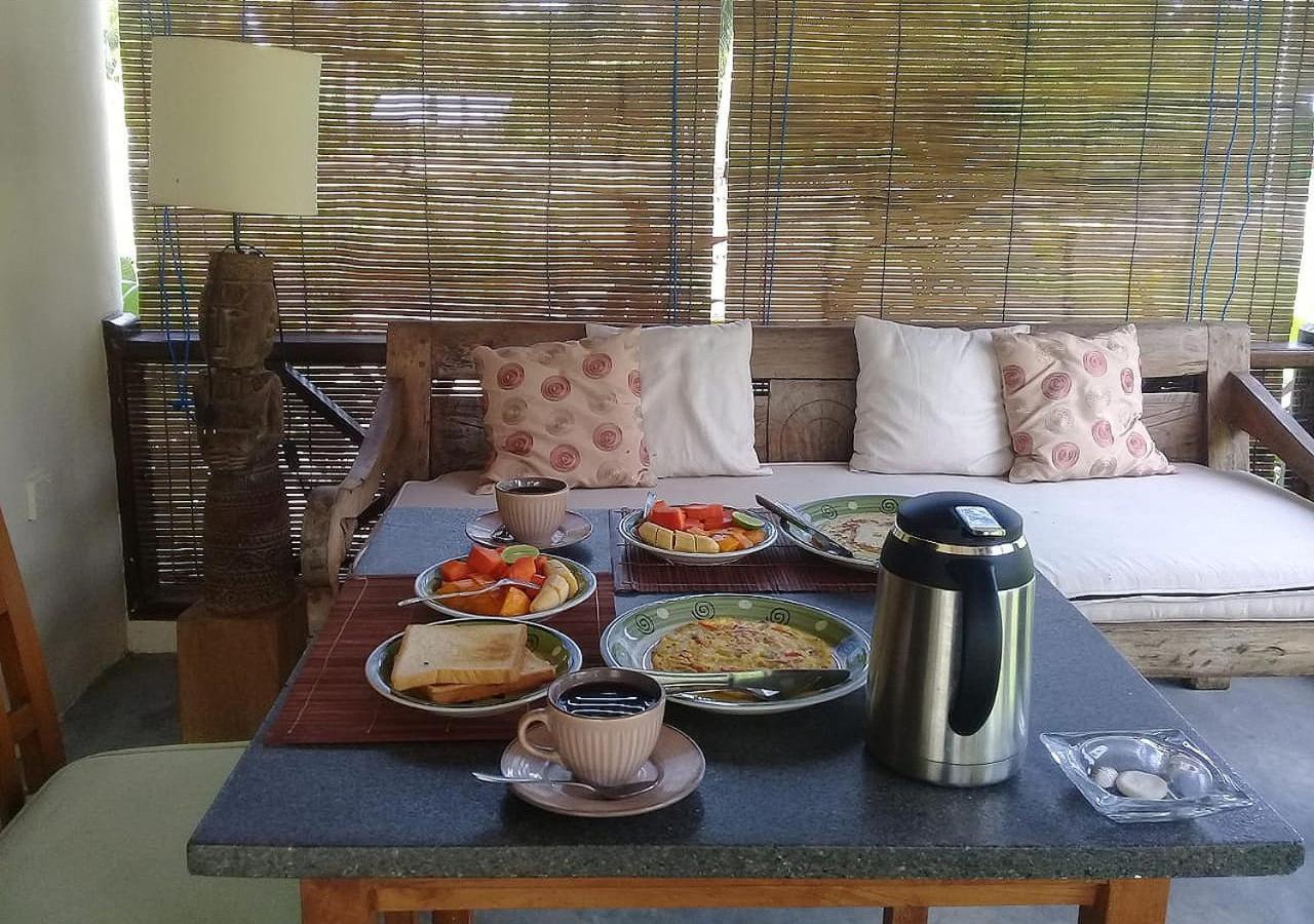 Waiara Village Guesthouse Maumere Eksteriør bilde