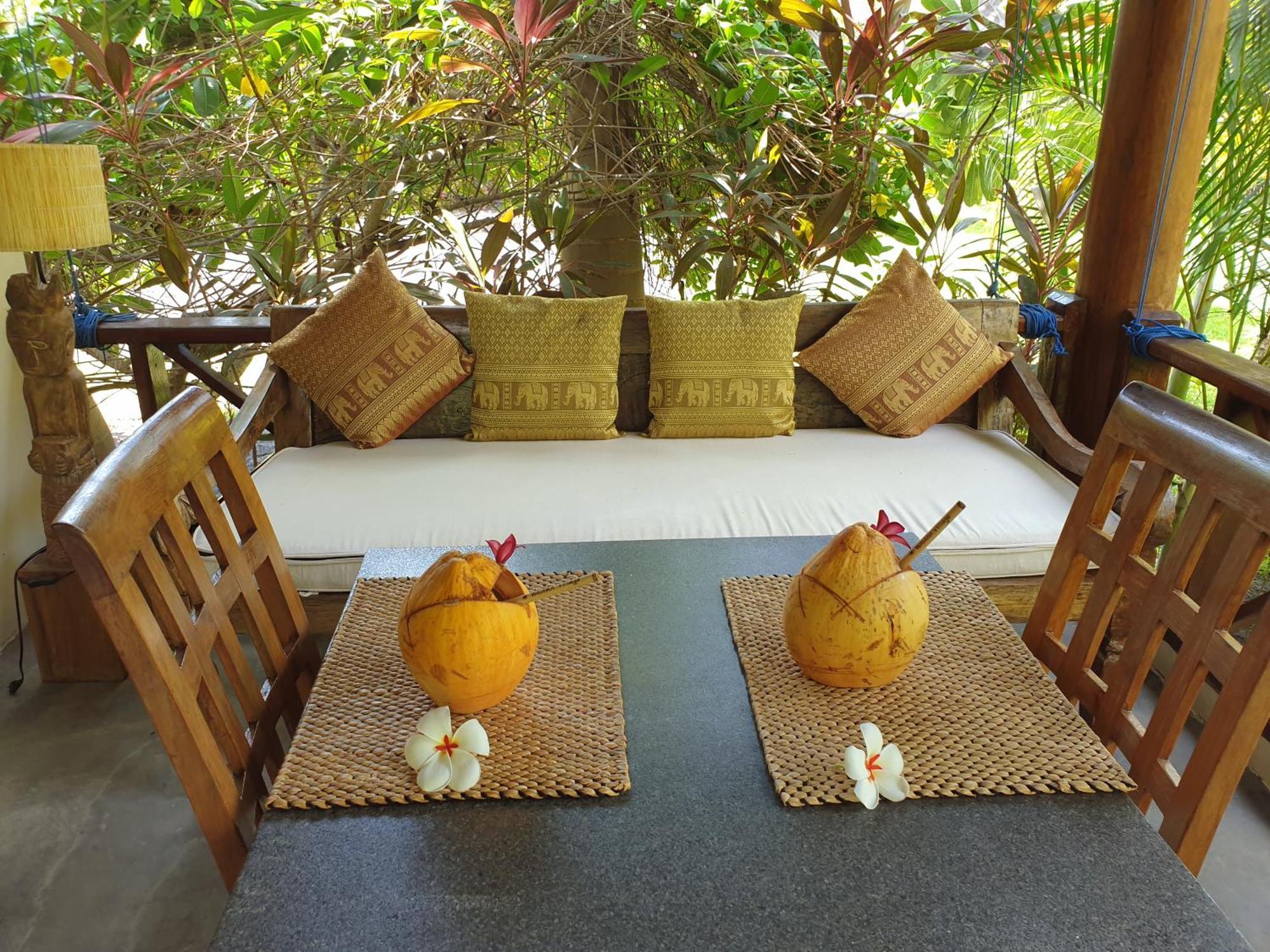 Waiara Village Guesthouse Maumere Eksteriør bilde